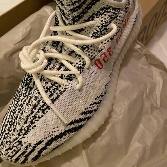 Adidas YEEZY BOOST 350 sz 9M - Picture 6 of 8
